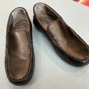 Boys, black leather dress shoes slip on size 2.5